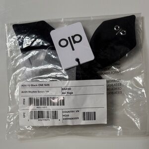 ALO Yoga Black Airlift Rhythm Scrunchie